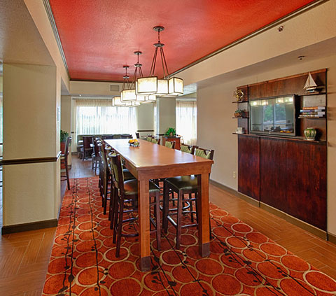 Holiday Inn Express & Suites Port Charlotte 3