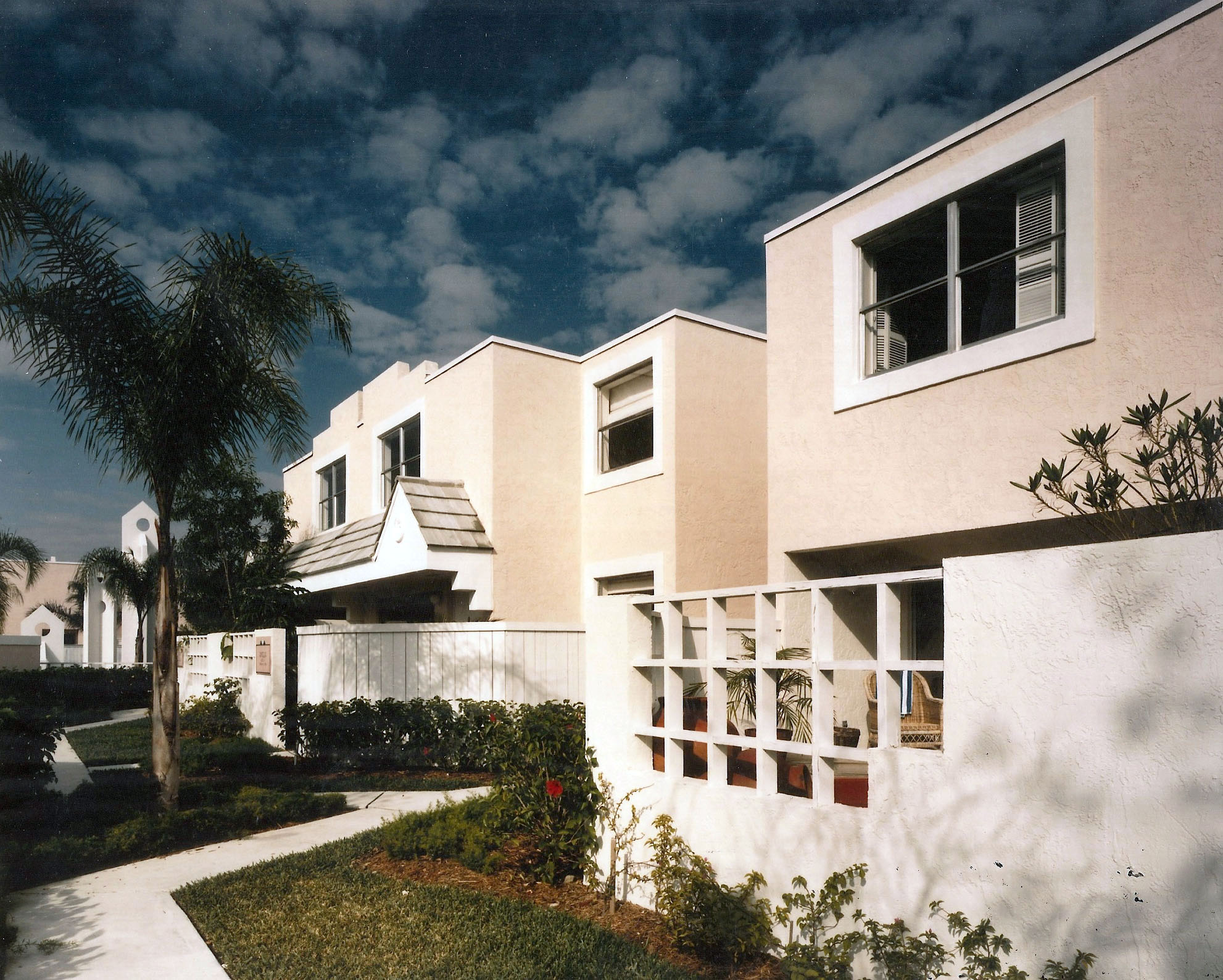 Gables Point 1