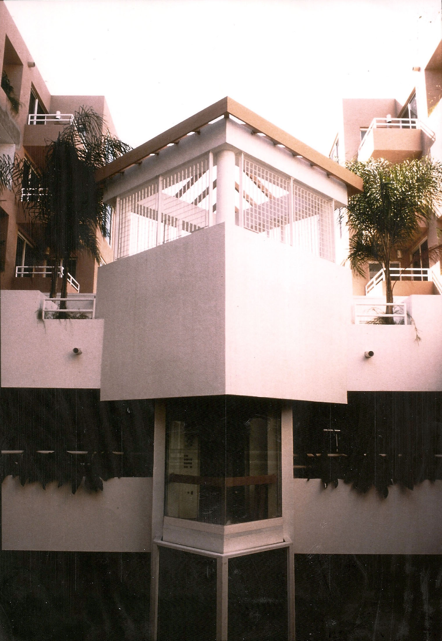Grove Square 3